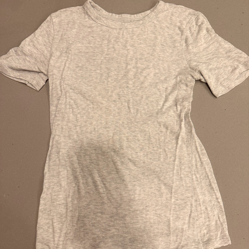 Light Gray Lululemon shirt